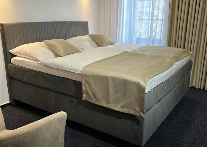 11 3* Starý Jičín